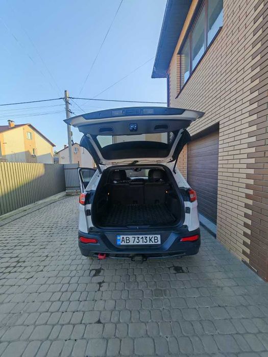 Продам Jeep Cherokee TrailHawk Elit 2015/2016