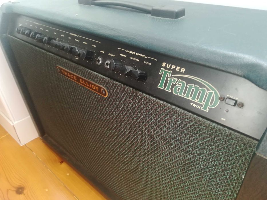 Amplificador de guitarra Trace Elliot Super Tramp Twin