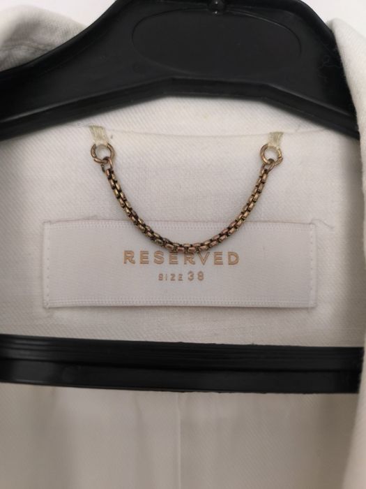 Garsonka ecru Reserved rozm. 38