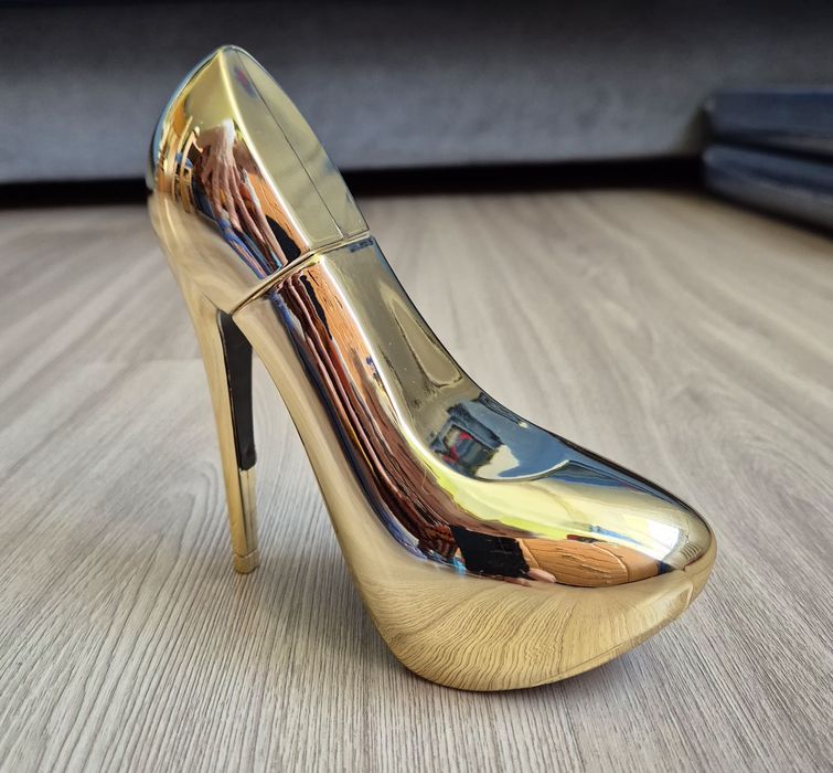 Flakonik na perfumy