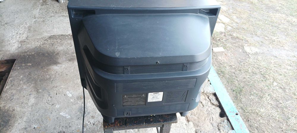 телевiзор SAMSUNG CS-25D4R