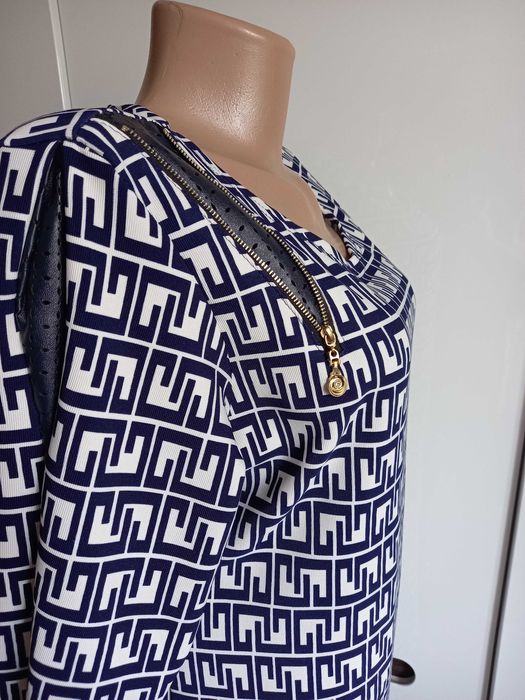 р. 52 Selta нарядное платье женское трикотажное прямого кроя