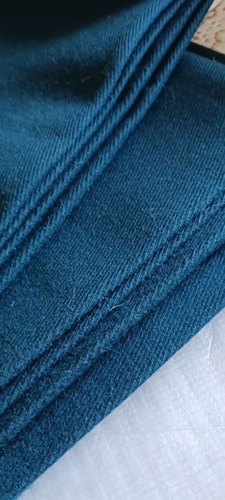 Отрезы костюмных тканей.