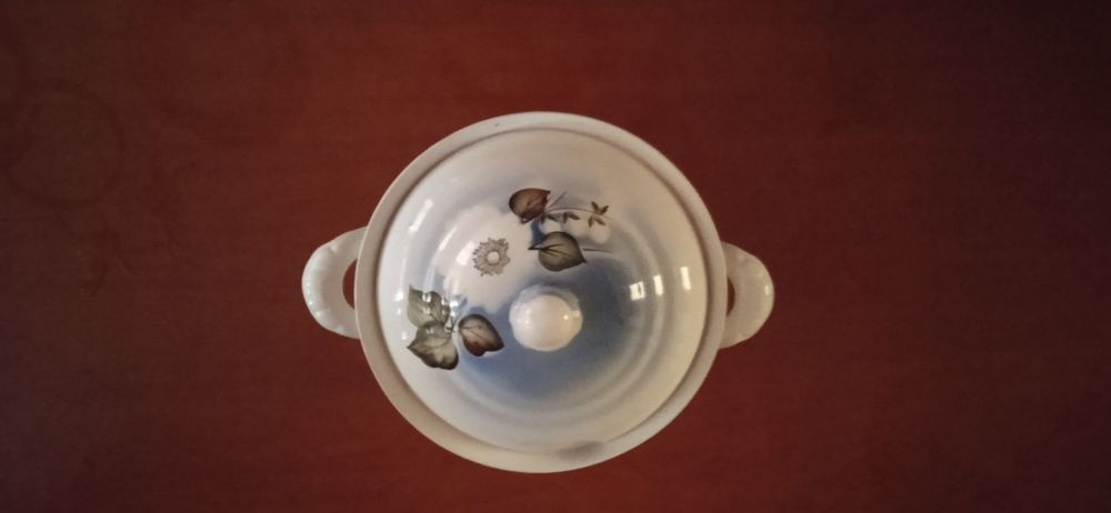 Продам фарфоровий посуд Б/ У