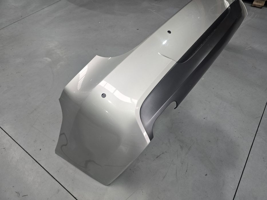 Parachoque tras original packm bmw serie 3 E90  (carro)