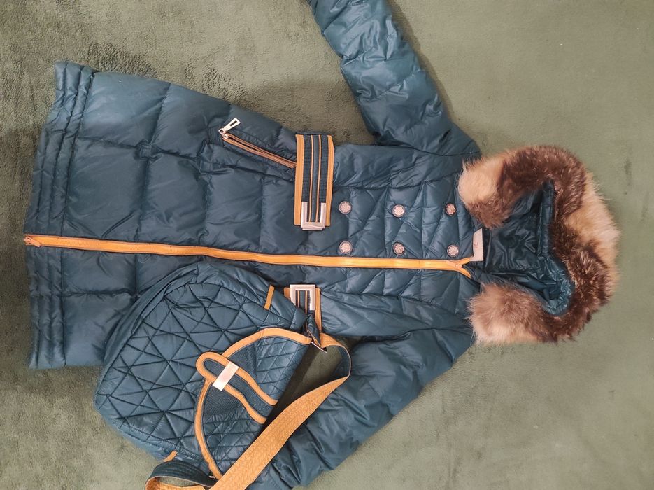 Пуховик с натуральной опушкой