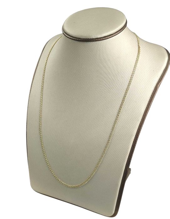 Nowy piękny złoty łańcuszek – klasyka elegancji