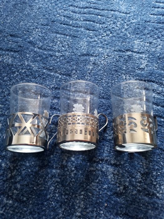 Szklanki do herbaty z PRL-u