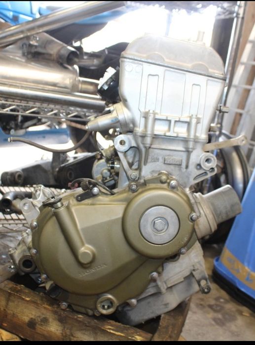 Motor Honda CBR 600 F4