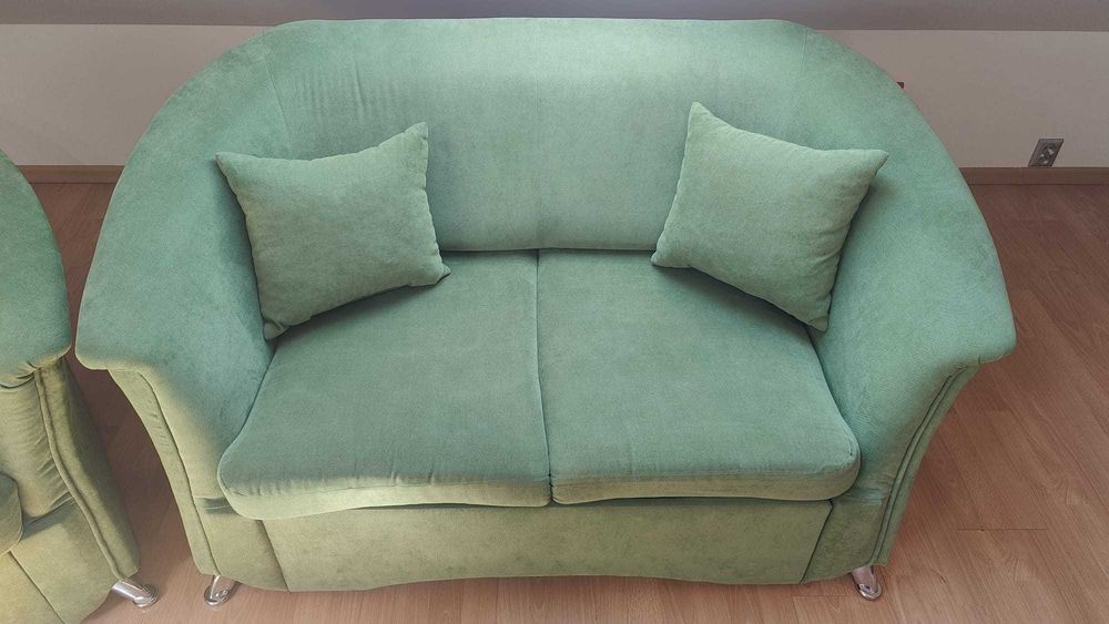 Sofa  + kanapa z poduszkami
