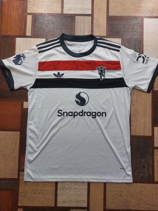 Футбольні футболки