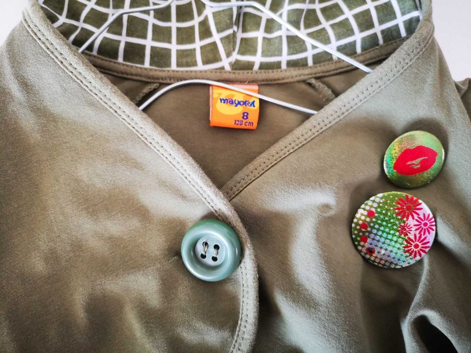 Bolero com capuz - verde tropa - Mayoral - 8 anos