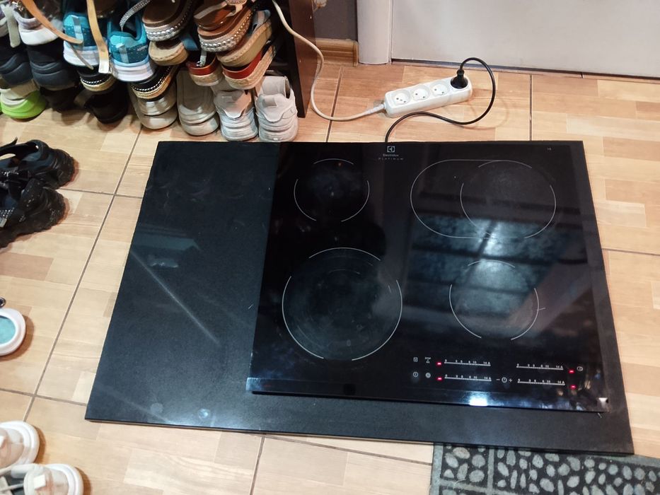 Продам варочную поверхность