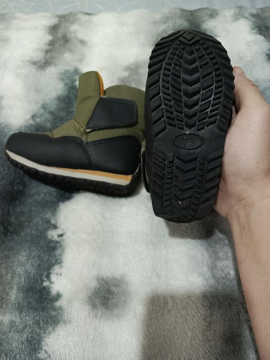 Продам дитячі зимові ботинки