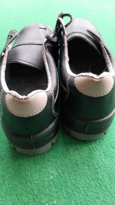 Buty męskie robocze rozmiar 43 nowe z metką