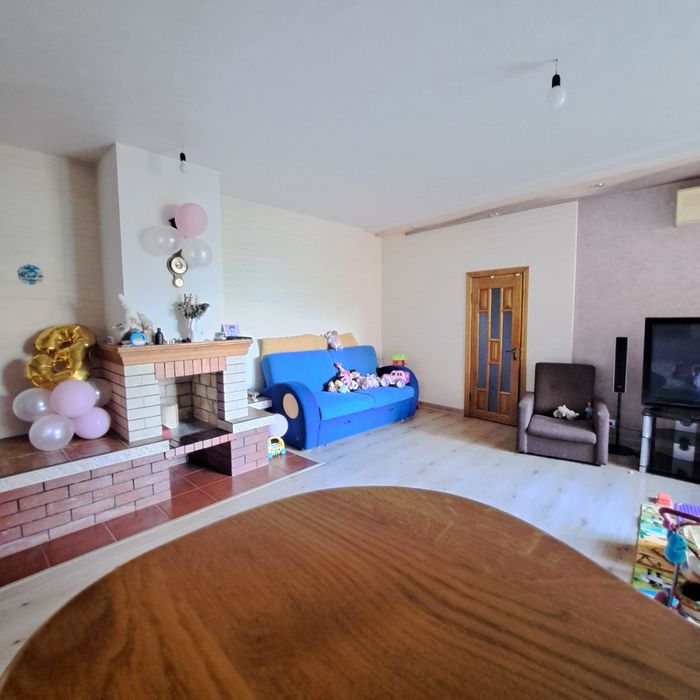 Будинок для великої родини