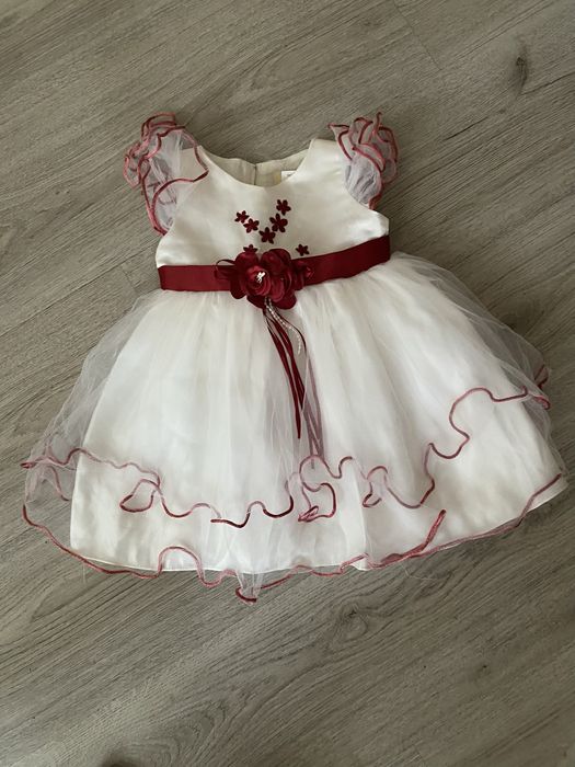 Сукні дитячі святкові