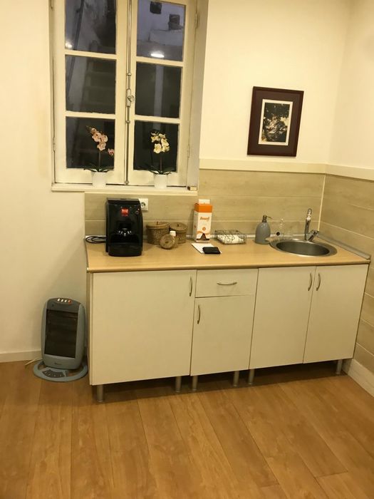 Drogaria Coelho Neto – Trespasse Completo | Negócio Tradicional com Clientela Fixa