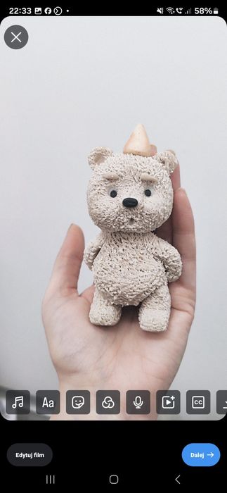 Stojący misiu na tort ozdoby z masy cukrowej figurki na chrzest roczek