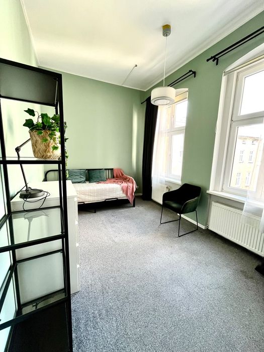 Duże 4 niezależne pokoje 3 łazienki  plus salon  w Centrum ul. Taczaka