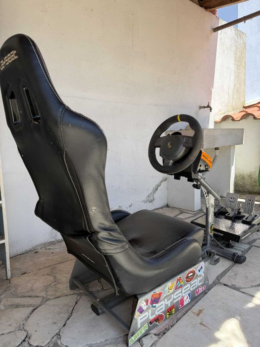 Cockpit Simrace - Fanatec Porsche 911 GT2 wheel + Pedal Thrustmaster T-LCM + PlaySeat