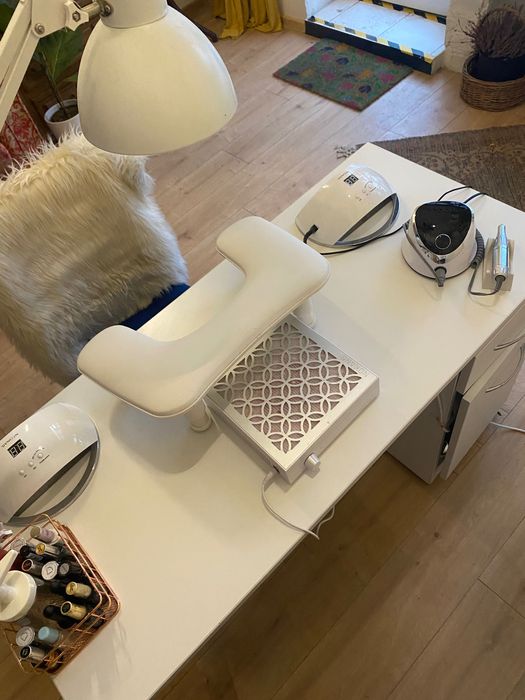 Biurko stolik manicure