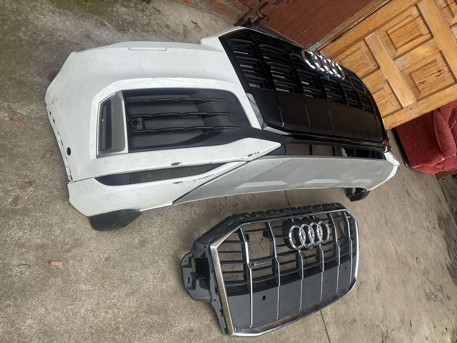 Бампер, решітка Audi Q7 рестаіл L041 чорний і білий