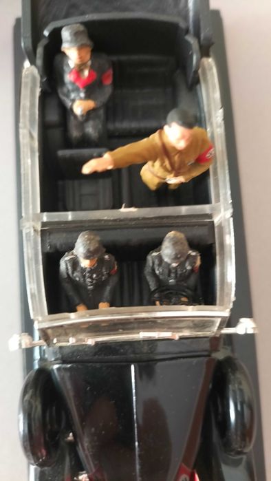 Raríssimo. RIO Itália 1/43 - Mercedes 770K - O carro de Hitler - Com caixa. Portes inclusos.