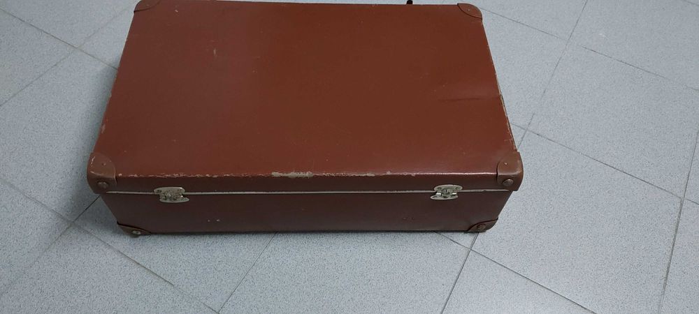 Mala antiga de viagem vintage