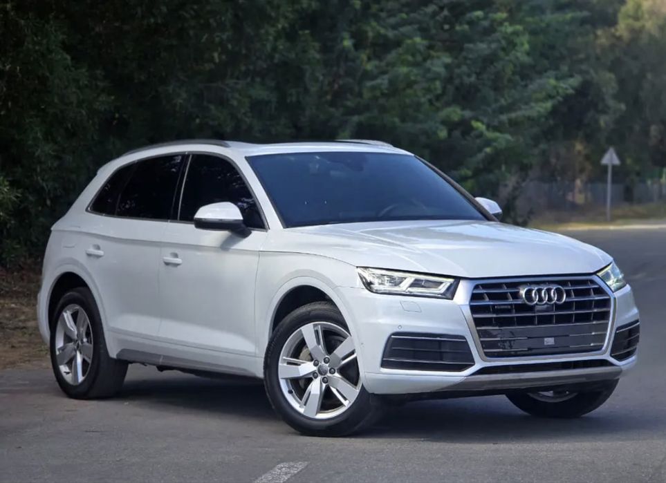 2020 Audi Q5 Premium Plus