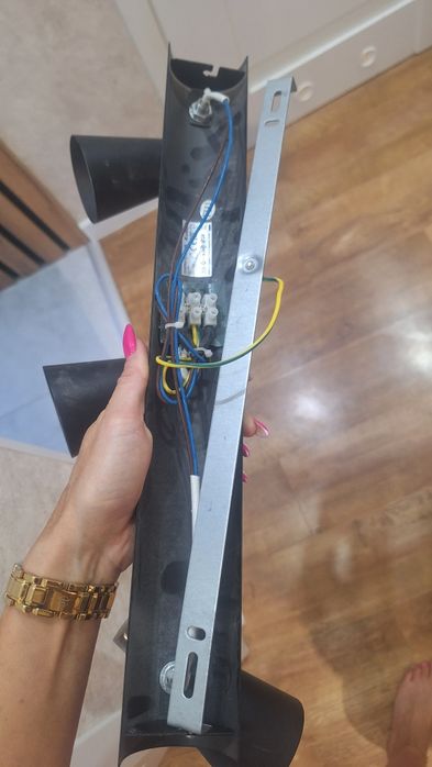 Lampa sufitowa wiszaca