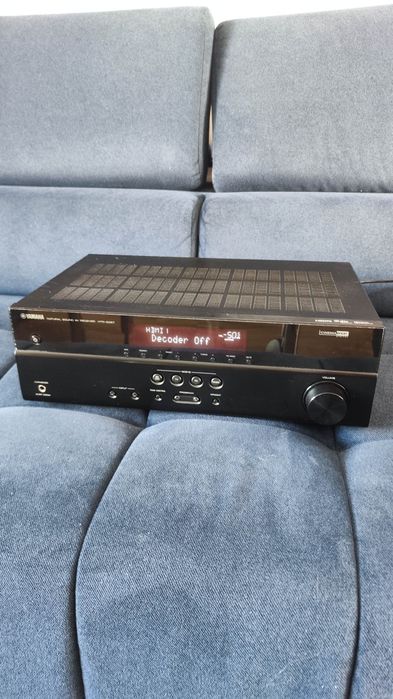 390Amplituner  YAMAHA HTR-2067 5.1 kino domowe