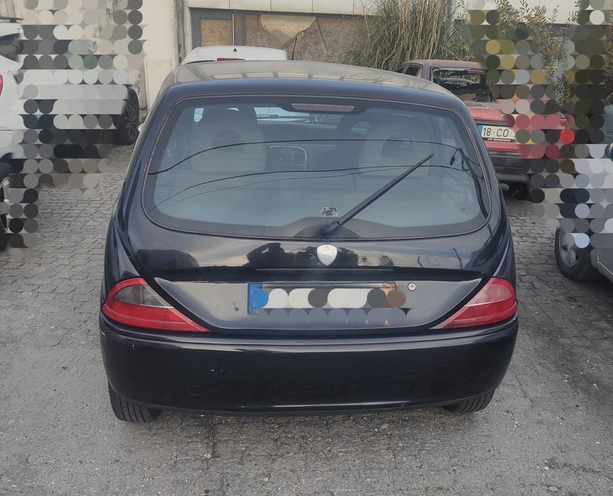 Lancia y  para peças