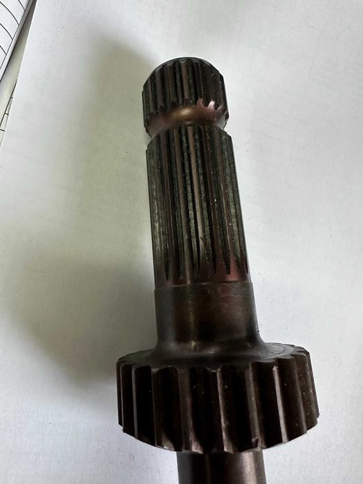 Вал    ВОМ     МТЗ