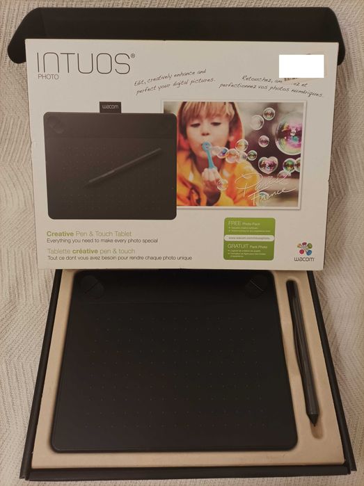 Mesa gráfica Wacom Intuos Photo Preto Pen e Touch S - CTH-490PK-N