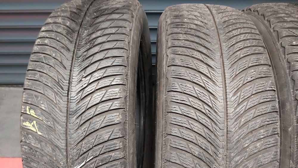 Opony zimowe Michelin Pilot Alpin5  235 65 R17 SUV   2021 rok