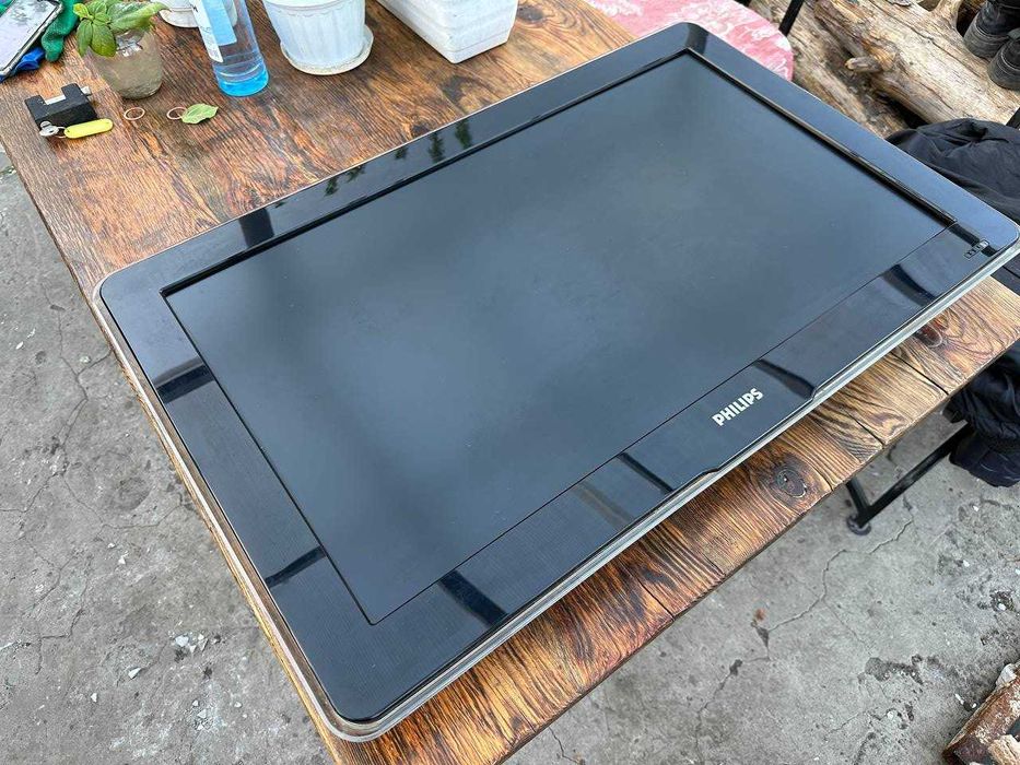 Продам телевизор монитор ПК Philips S Q522.1E LB, Philips 22PFL3403/10