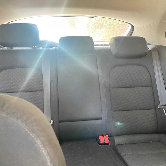 Skoda Superb 2011 продаж авто купити Шкода Суперб в Україні седан ліфтбек автомат DSG бензин комфортний та просторий автомобіль у гарному стані машина