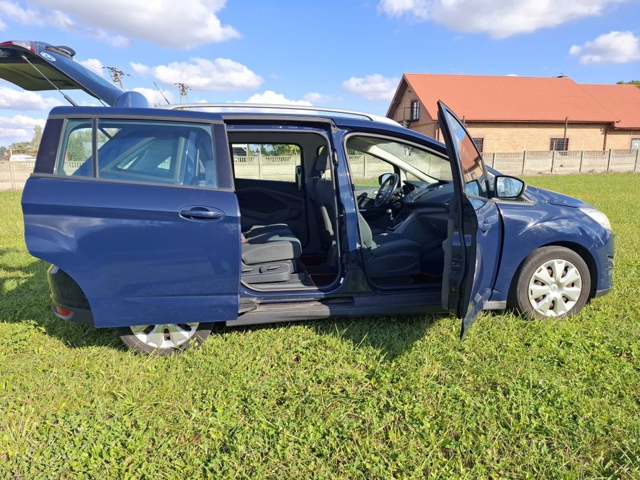 Ford grand c max.sprowadzony w super stanie.