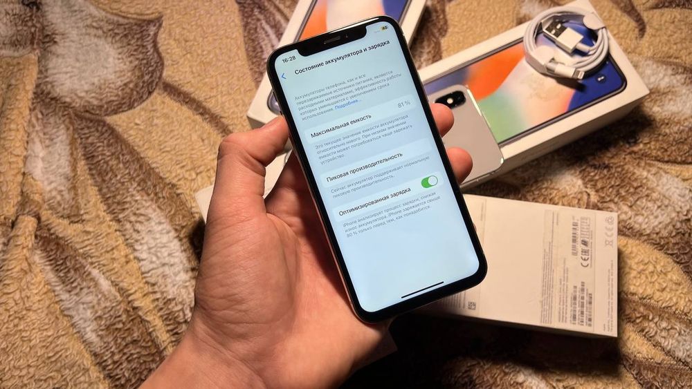 iPhone X 64GB, в хорошем состоянии