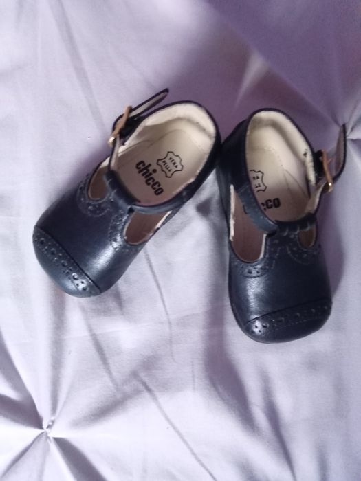 Sapatos para menina Chicco