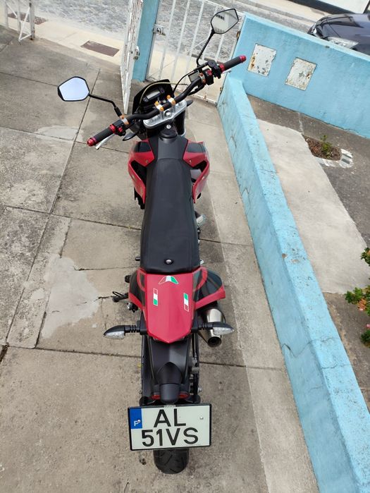 Vendo mota Malaguti SMX 125