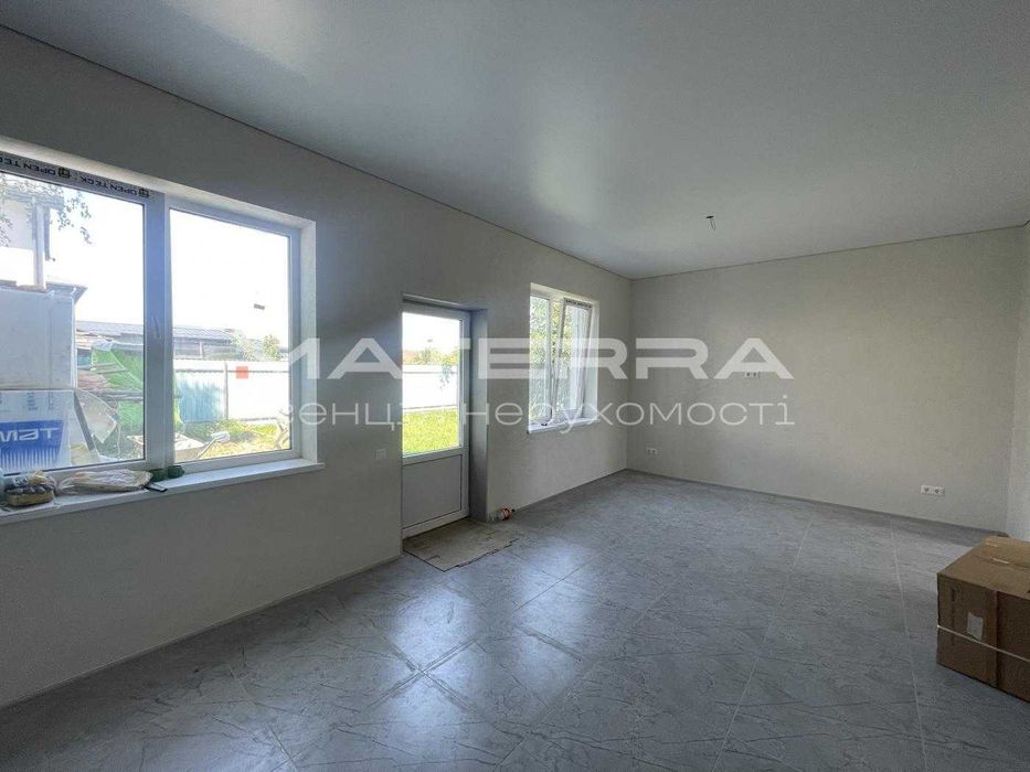 Продаж дуплексу з ремонтом у с. Нове,94м2, центр поряд з школою