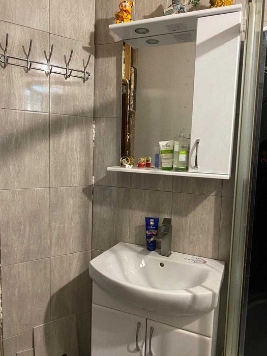 (13) Продам двоповерховий будинок, Великодолинське