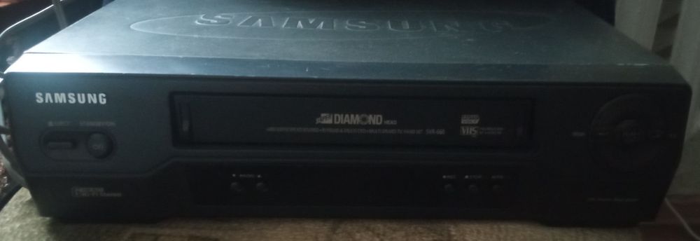 Продам видеомагнитофон