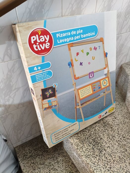 Quadro infantil magnético e lousa