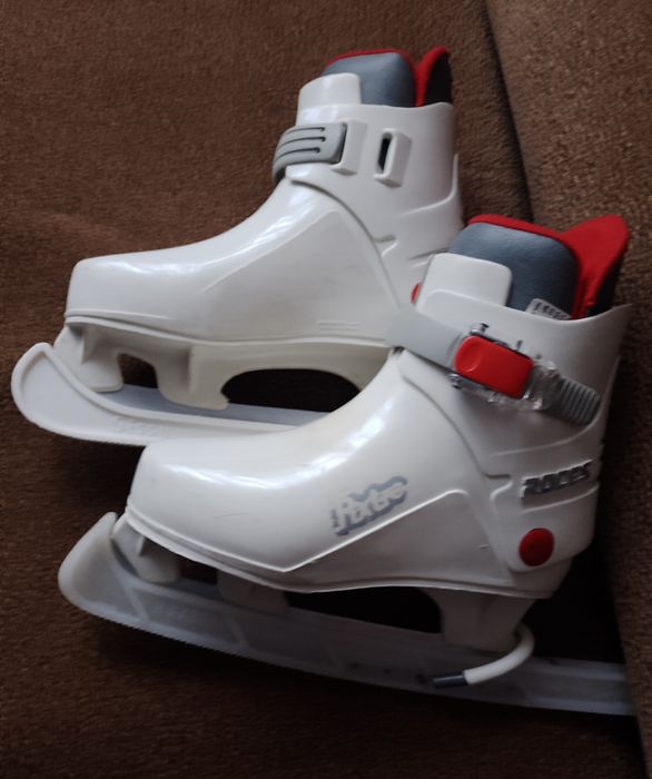 Ковзани фігурні пластикові 30 розмір