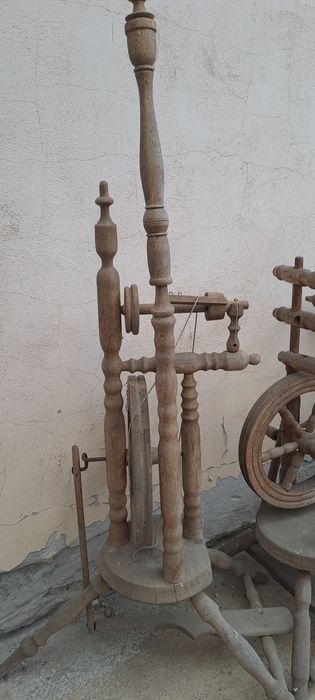 Kołowrotek wrzeciono stan dobry do wyboru 4 sztuki