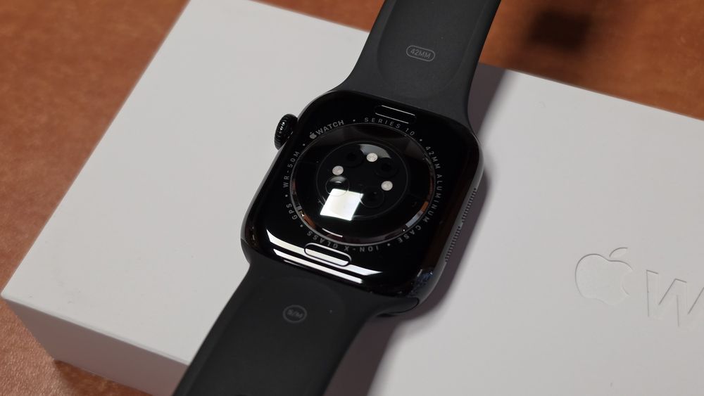 Apple Watch 10 42mm GPS czarny, stan bdb, gwarancja