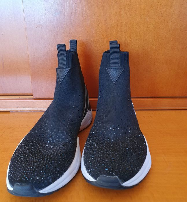 Ténis Guess tamanho 36